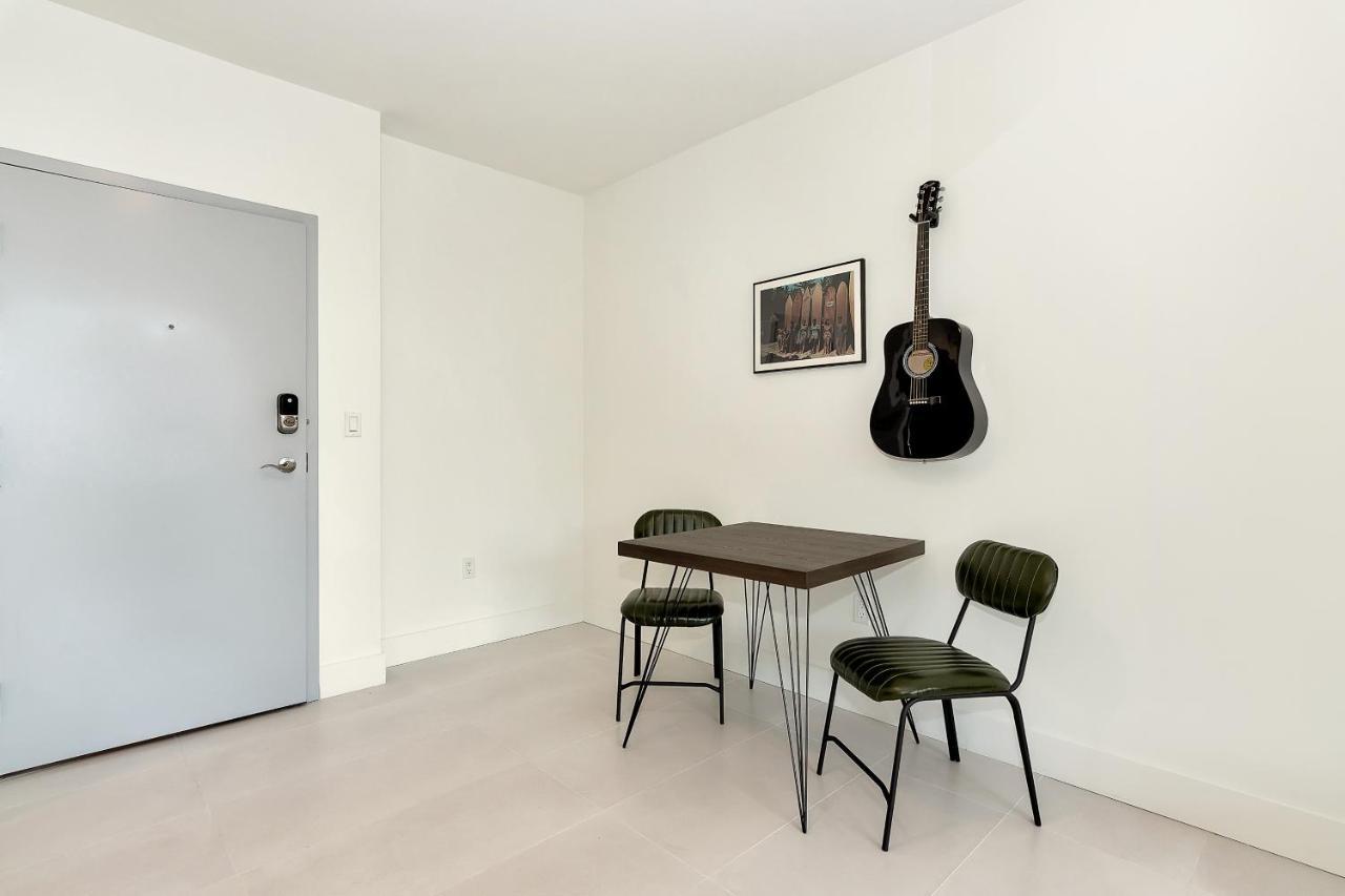 Roami At Grove 27 Apartment Miami Bagian luar foto